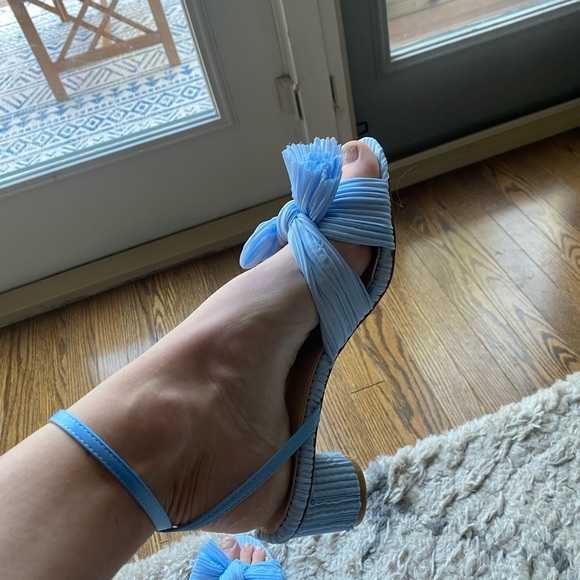 Blue Bow Sandals (perfect for wedding shoe) - Picture 3 of 5
